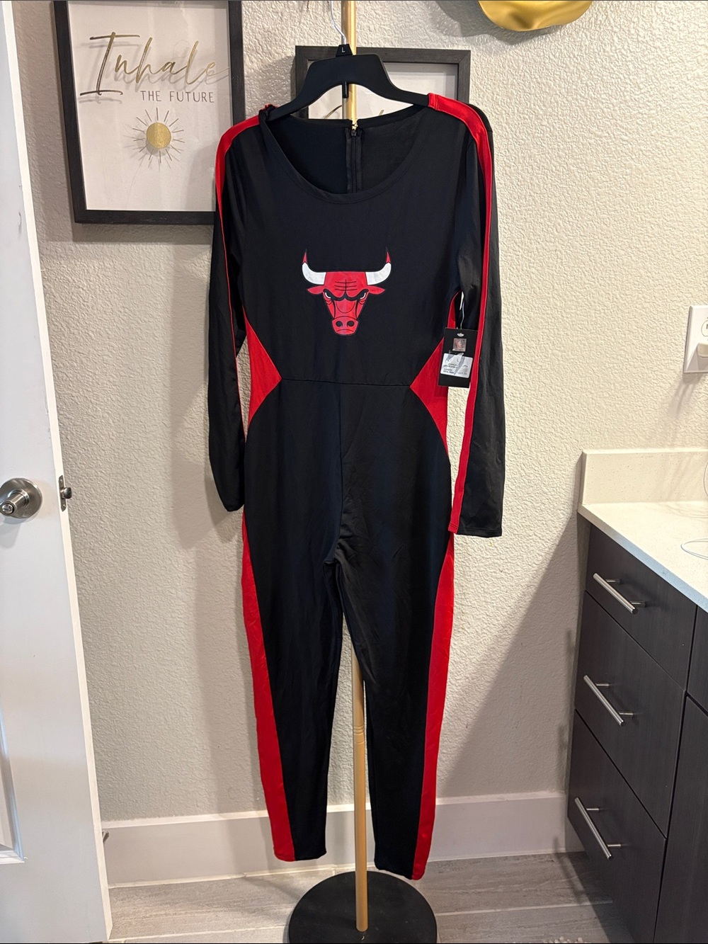 Chicago Bulls One-Piece Black & Red bodysuit.
